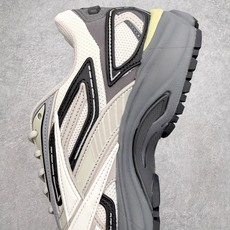 Reebok Premier Road Ultra 舒适 低帮跑步鞋 男女同款 从健身到街头,从不循规蹈 Reebok Premier Road Ultra 舒适 低帮跑步鞋 男女同款 从健身到街头,从不循规蹈