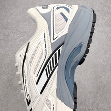 Reebok Premier Road Ultra 舒适 低帮跑步鞋 男女同款 从健身到街头,从不循规蹈 Reebok Premier Road Ultra 舒适 低帮跑步鞋 男女同款 从健身到街头,从不循规蹈