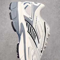 Reebok Premier Road Ultra 舒适 低帮跑步鞋 男女同款 从健身到街头,从不循规蹈 Reebok Premier Road Ultra 舒适 低帮跑步鞋 男女同款 从健身到街头,从不循规蹈