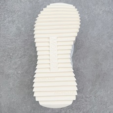 Moncler盟可睐 Pacey 麂皮圆头系带低帮生活休闲鞋 MONCLER(盟可睐)是一个以专业户外运 Moncler盟可睐 Pacey 麂皮圆头系带低帮生活休闲鞋 MONCLER(盟可睐)是一个以专业户外运