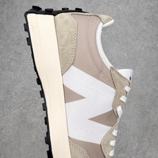 New Balance MS327 NB新百伦系列复古休闲运动慢跑鞋 以更纯粹的复古风格设计打造的全新造 New Balance MS327 NB新百伦系列复古休闲运动慢跑鞋 以更纯粹的复古风格设计打造的全新造
