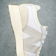 New Balance MS327 NB新百伦系列复古休闲运动慢跑鞋 以更纯粹的复古风格设计打造的全新造 New Balance MS327 NB新百伦系列复古休闲运动慢跑鞋 以更纯粹的复古风格设计打造的全新造
