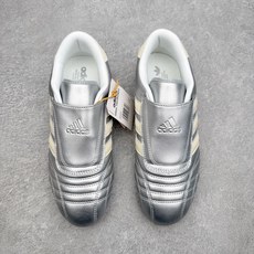 AD Originals Taekwondo Low 跆拳道系列复古德训跑鞋 JS4053 挖掘复古运动 AD Originals Taekwondo Low 跆拳道系列复古德训跑鞋 JS4053 挖掘复古运动