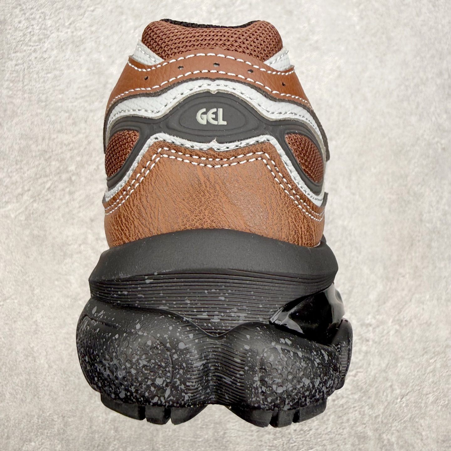 ＃XN Asics GEL-NYC 2.0 亚瑟士防滑耐磨透气低帮复古运动休闲运动鞋 欧美外贸特供批次 