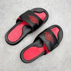 #原装级别 Air Jordan AJ2 Hydro Retro Slides 飞人运动拖鞋 经典的配色 #原装级别 Air Jordan AJ2 Hydro Retro Slides 飞人运动拖鞋 经典的配色