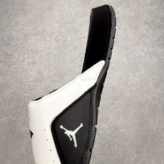 #原装级别 Air Jordan AJ2 Hydro Retro Slides 飞人运动拖鞋 经典的配色 #原装级别 Air Jordan AJ2 Hydro Retro Slides 飞人运动拖鞋 经典的配色