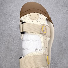 ecco爱步 BIOM LITE W 25秋舒适百搭时尚气质低帮生活休闲鞋凉鞋 ECCO以三大核心特征为 ecco爱步 BIOM LITE W 25秋舒适百搭时尚气质低帮生活休闲鞋凉鞋 ECCO以三大核心特征为