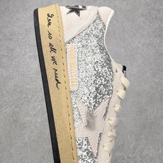 Golden Goose Super-Star GGDB 小脏鞋休闲时尚板鞋 设计有一种不修边幅的酷感 Golden Goose Super-Star GGDB 小脏鞋休闲时尚板鞋 设计有一种不修边幅的酷感