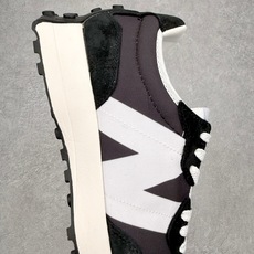New Balance MS327 NB新百伦系列复古休闲运动慢跑鞋 以更纯粹的复古风格设计打造的全新造 New Balance MS327 NB新百伦系列复古休闲运动慢跑鞋 以更纯粹的复古风格设计打造的全新造