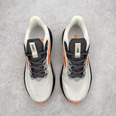 Brooks布鲁克斯 Ghost 幽灵17代马拉松舒适百搭防滑耐磨低帮跑步鞋 Brooks 四大跑鞋之一 Brooks布鲁克斯 Ghost 幽灵17代马拉松舒适百搭防滑耐磨低帮跑步鞋 Brooks 四大跑鞋之一