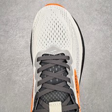 Brooks布鲁克斯 Ghost 幽灵17代马拉松舒适百搭防滑耐磨低帮跑步鞋 Brooks 四大跑鞋之一 Brooks布鲁克斯 Ghost 幽灵17代马拉松舒适百搭防滑耐磨低帮跑步鞋 Brooks 四大跑鞋之一