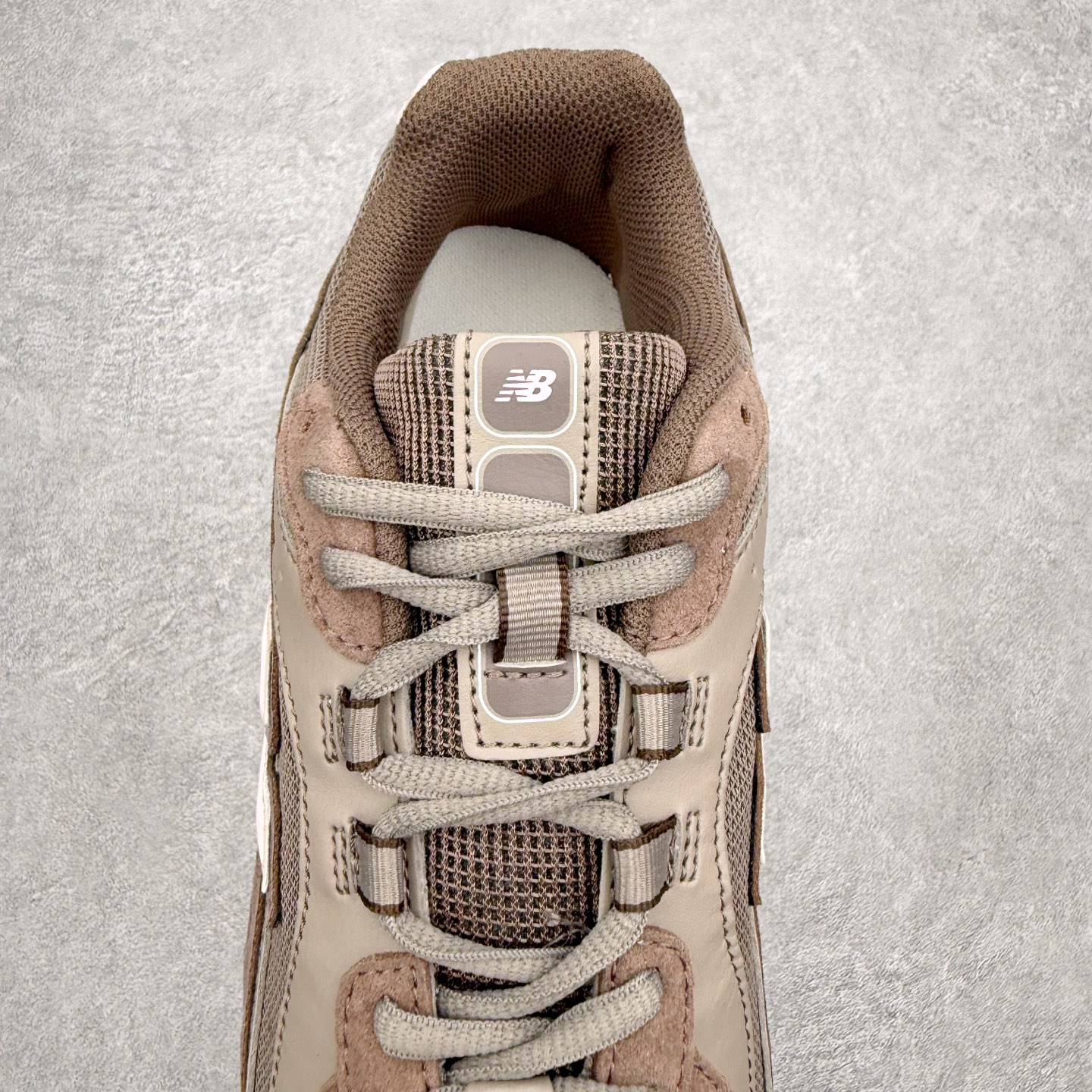 New Balance NB204L 舒适百搭耐磨轻便低帮 生活休闲鞋 男女同款 尺码：36 37 37