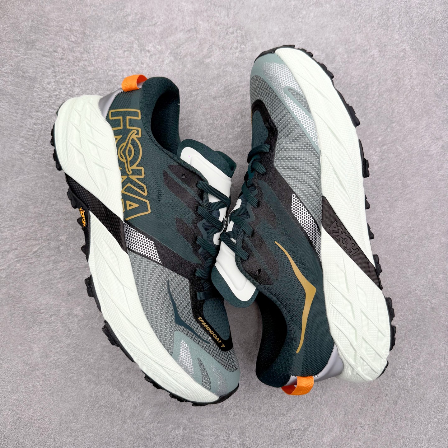 HOKA ONE ONE SPEEDGOAT 4 舒适百搭低帮 越野跑步鞋 男女同款 HOKA ONE 