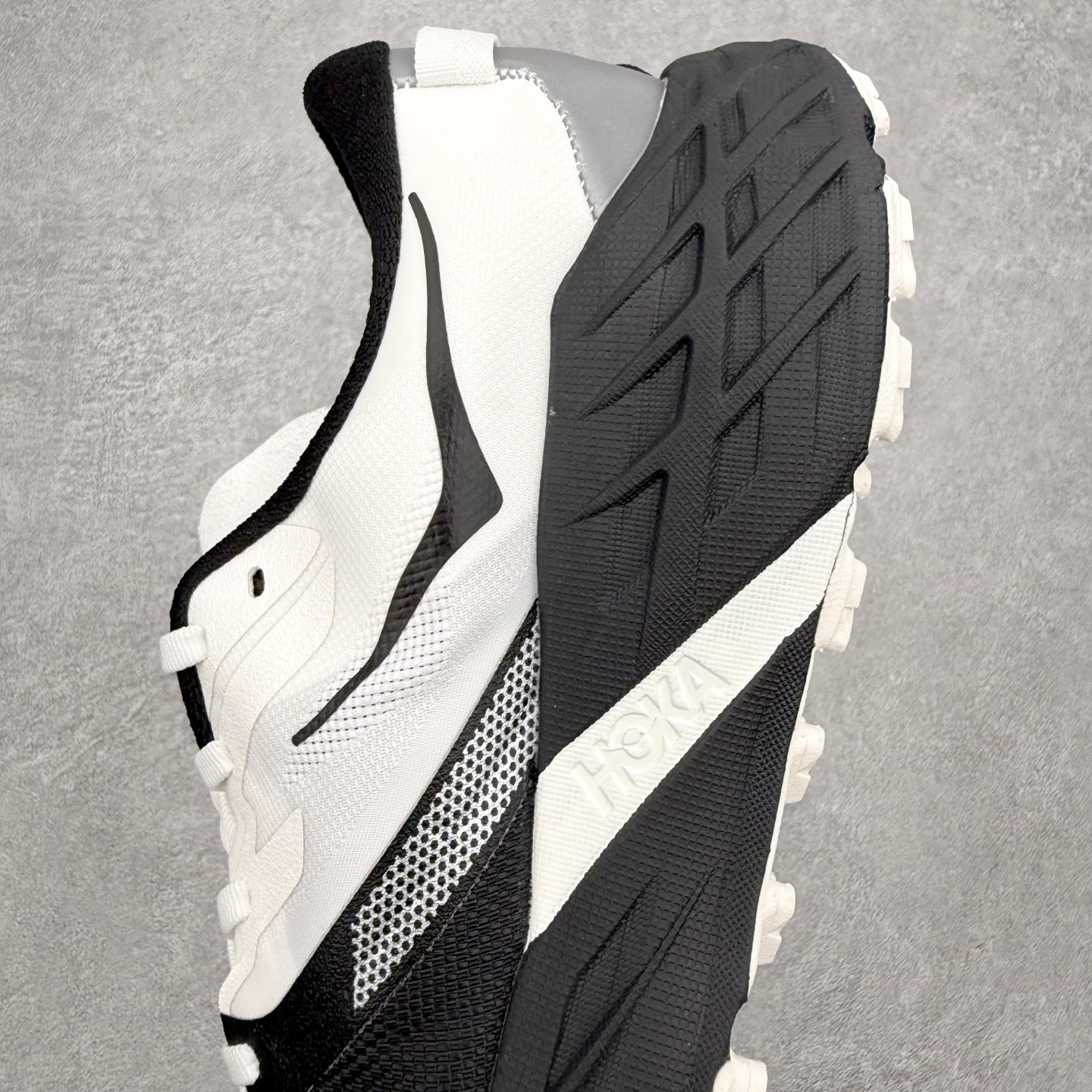 HOKA ONE ONE SPEEDGOAT 4 舒适百搭低帮 越野跑步鞋 男女同款 HOKA ONE 