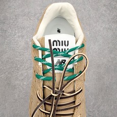 MiuMiu x New Balance NB530 SL 缪缪联名系列低帮经典复古休闲运动鞋 近几年运 MiuMiu x New Balance NB530 SL 缪缪联名系列低帮经典复古休闲运动鞋 近几年运