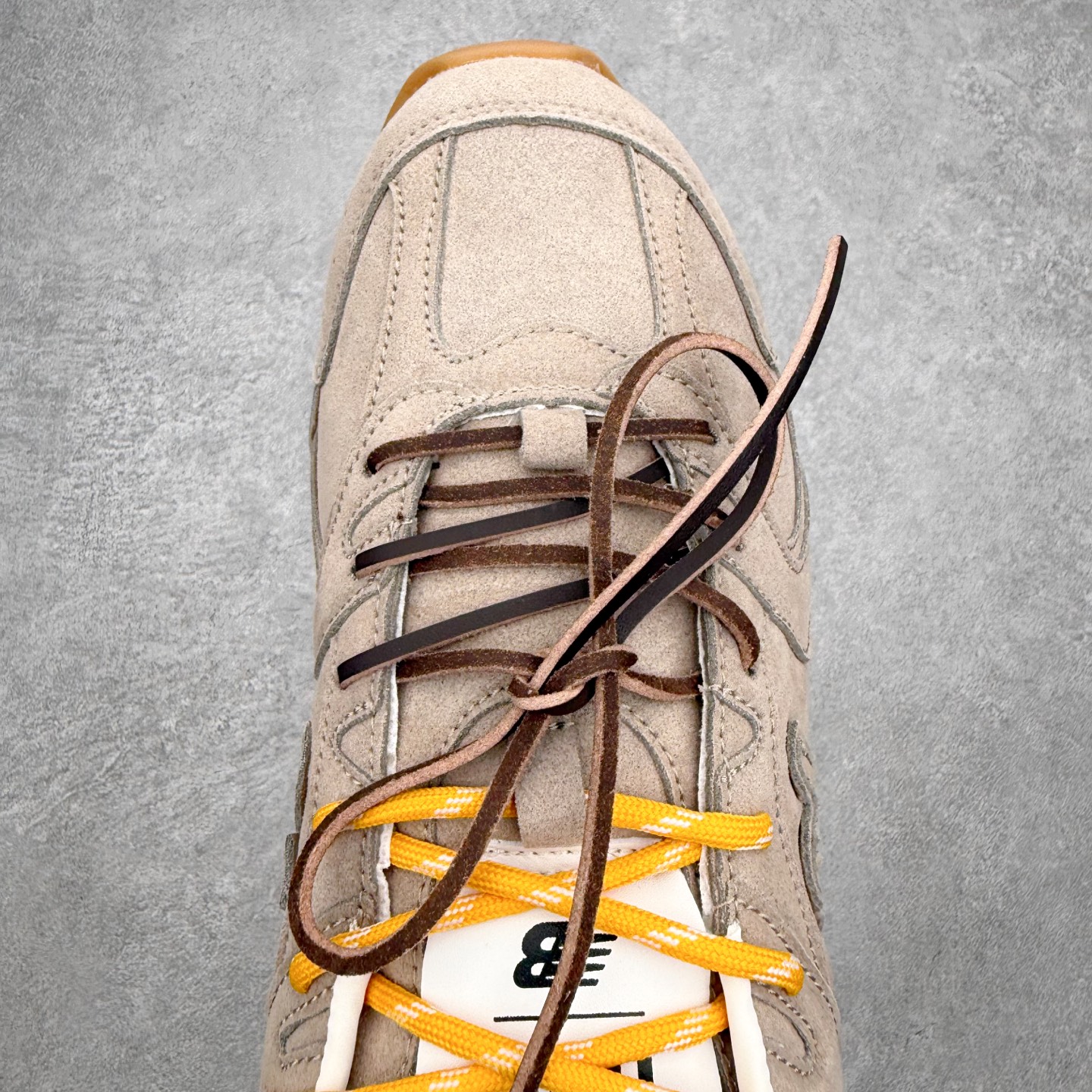 MiuMiu x New Balance NB530 SL 缪缪联名系列低帮经典复古休闲运动鞋 近几年运
