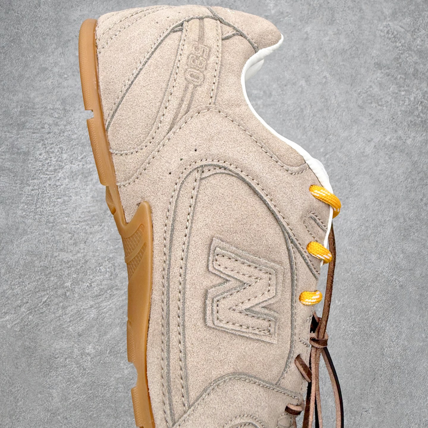 MiuMiu x New Balance NB530 SL 缪缪联名系列低帮经典复古休闲运动鞋 近几年运
