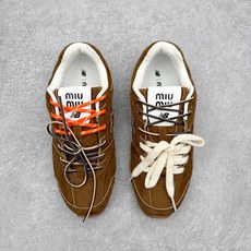 MiuMiu x New Balance NB530 SL 缪缪联名系列低帮经典复古休闲运动鞋 近几年运 MiuMiu x New Balance NB530 SL 缪缪联名系列低帮经典复古休闲运动鞋 近几年运