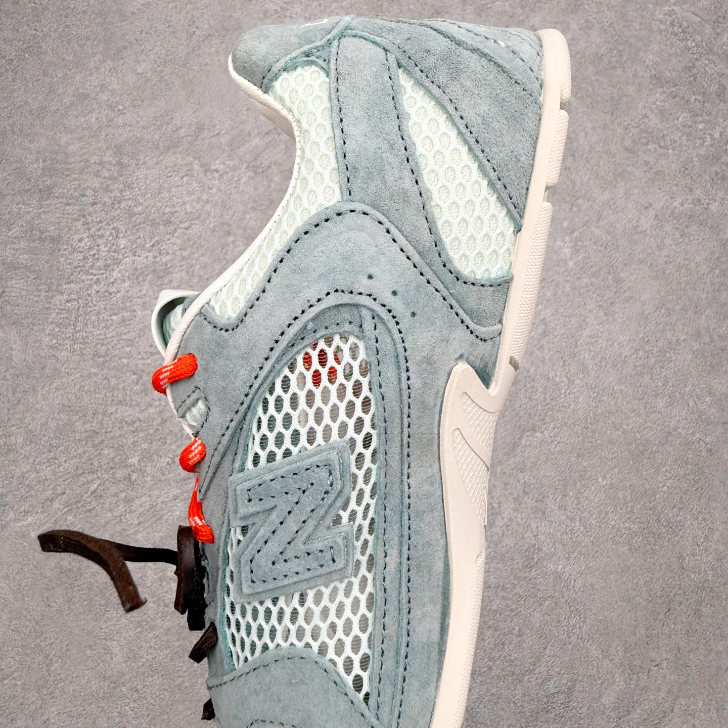 MiuMiu x New Balance NB530 SL 缪缪联名系列低帮经典复古休闲运动鞋 近几年运