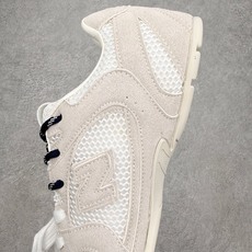 MiuMiu x New Balance NB530 SL 缪缪联名系列低帮经典复古休闲运动鞋 近几年运 MiuMiu x New Balance NB530 SL 缪缪联名系列低帮经典复古休闲运动鞋 近几年运