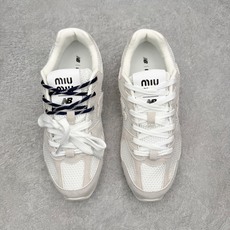 MiuMiu x New Balance NB530 SL 缪缪联名系列低帮经典复古休闲运动鞋 近几年运 MiuMiu x New Balance NB530 SL 缪缪联名系列低帮经典复古休闲运动鞋 近几年运