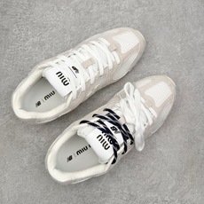 MiuMiu x New Balance NB530 SL 缪缪联名系列低帮经典复古休闲运动鞋 近几年运 MiuMiu x New Balance NB530 SL 缪缪联名系列低帮经典复古休闲运动鞋 近几年运