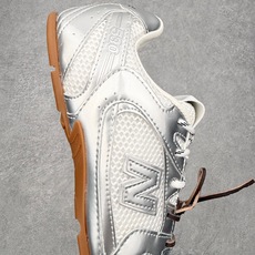 MiuMiu x New Balance NB530 SL 缪缪联名系列低帮经典复古休闲运动鞋 近几年运 MiuMiu x New Balance NB530 SL 缪缪联名系列低帮经典复古休闲运动鞋 近几年运