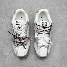 MiuMiu x New Balance NB530 SL 缪缪联名系列低帮经典复古休闲运动鞋 近几年运 MiuMiu x New Balance NB530 SL 缪缪联名系列低帮经典复古休闲运动鞋 近几年运