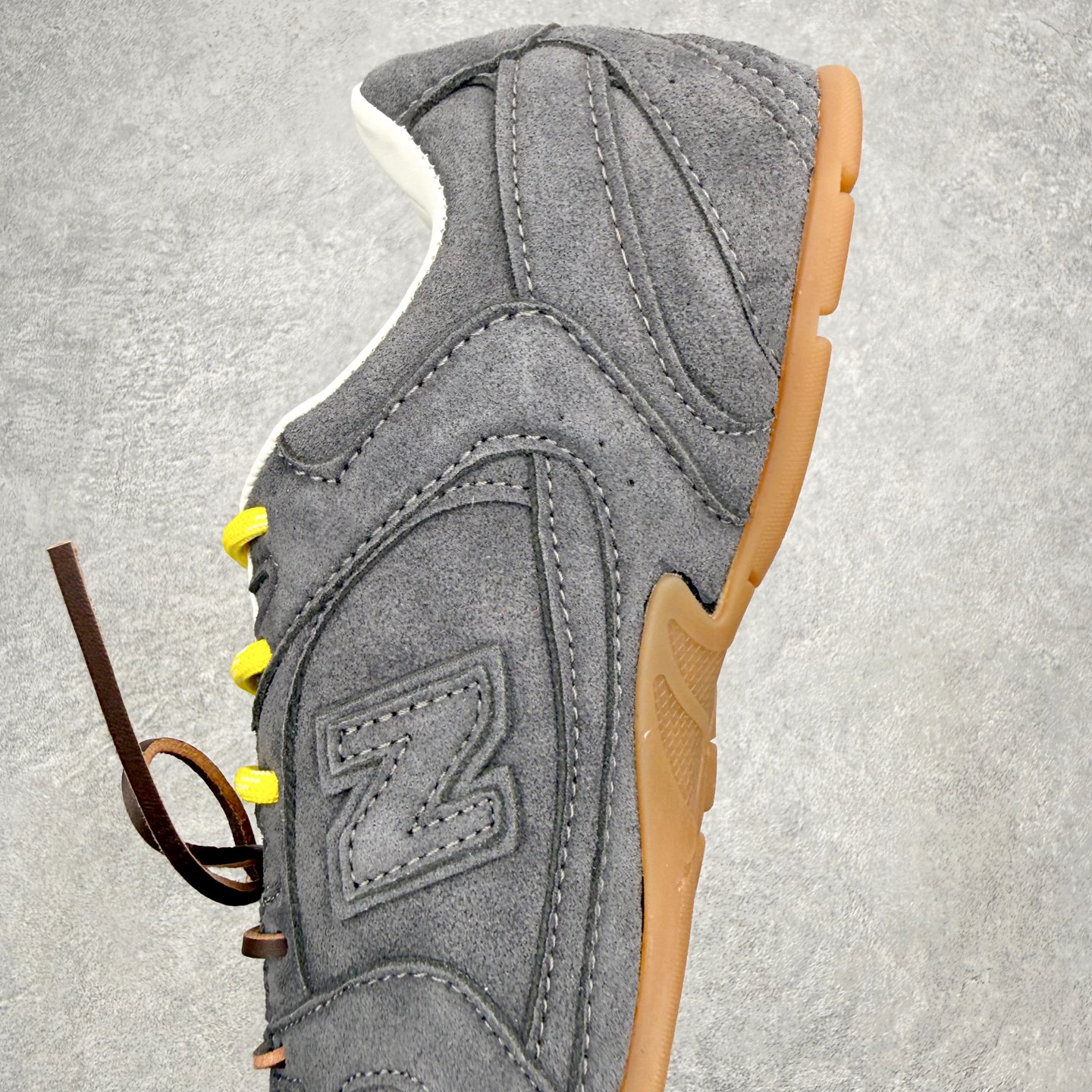 MiuMiu x New Balance NB530 SL 缪缪联名系列低帮经典复古休闲运动鞋 近几年运