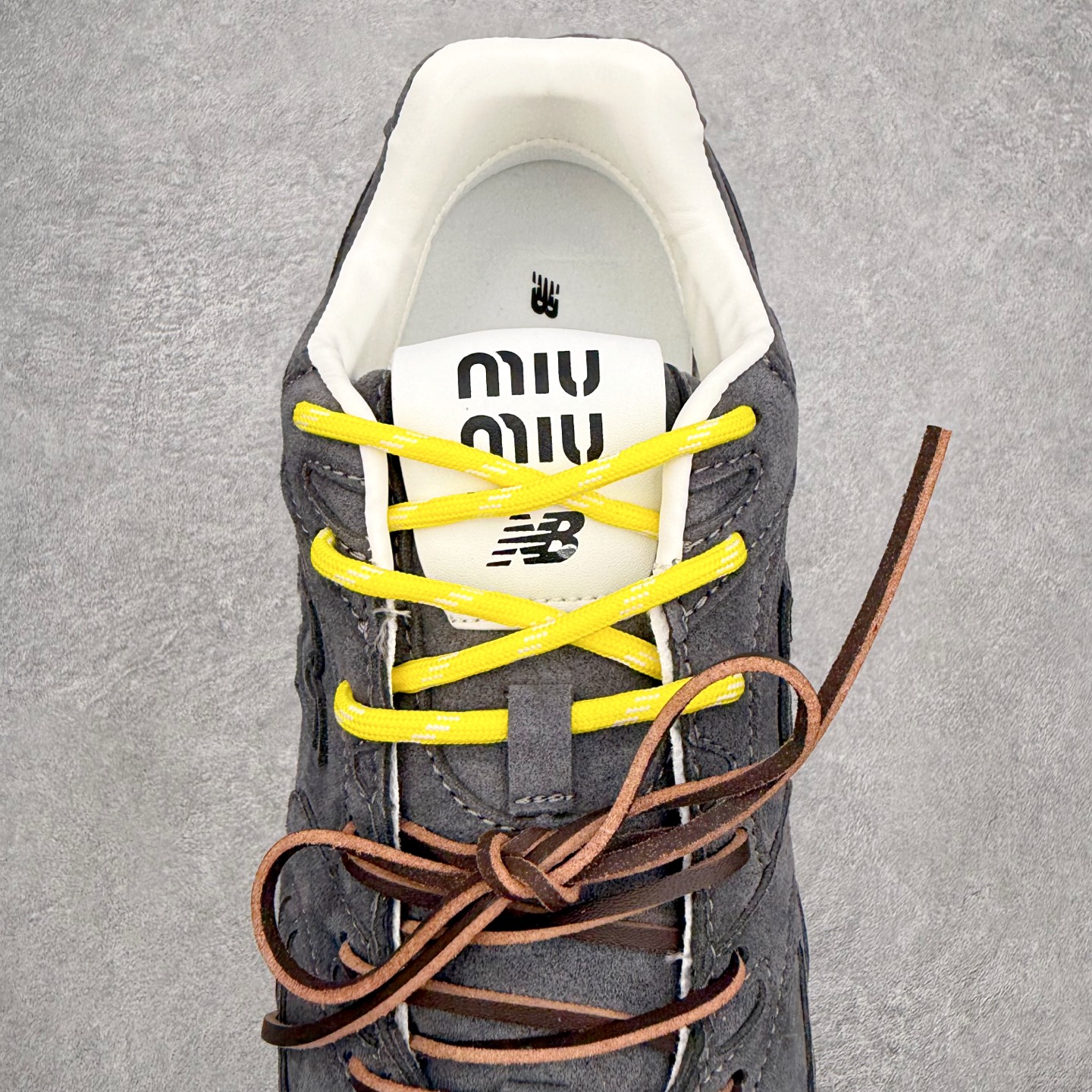 MiuMiu x New Balance NB530 SL 缪缪联名系列低帮经典复古休闲运动鞋 近几年运