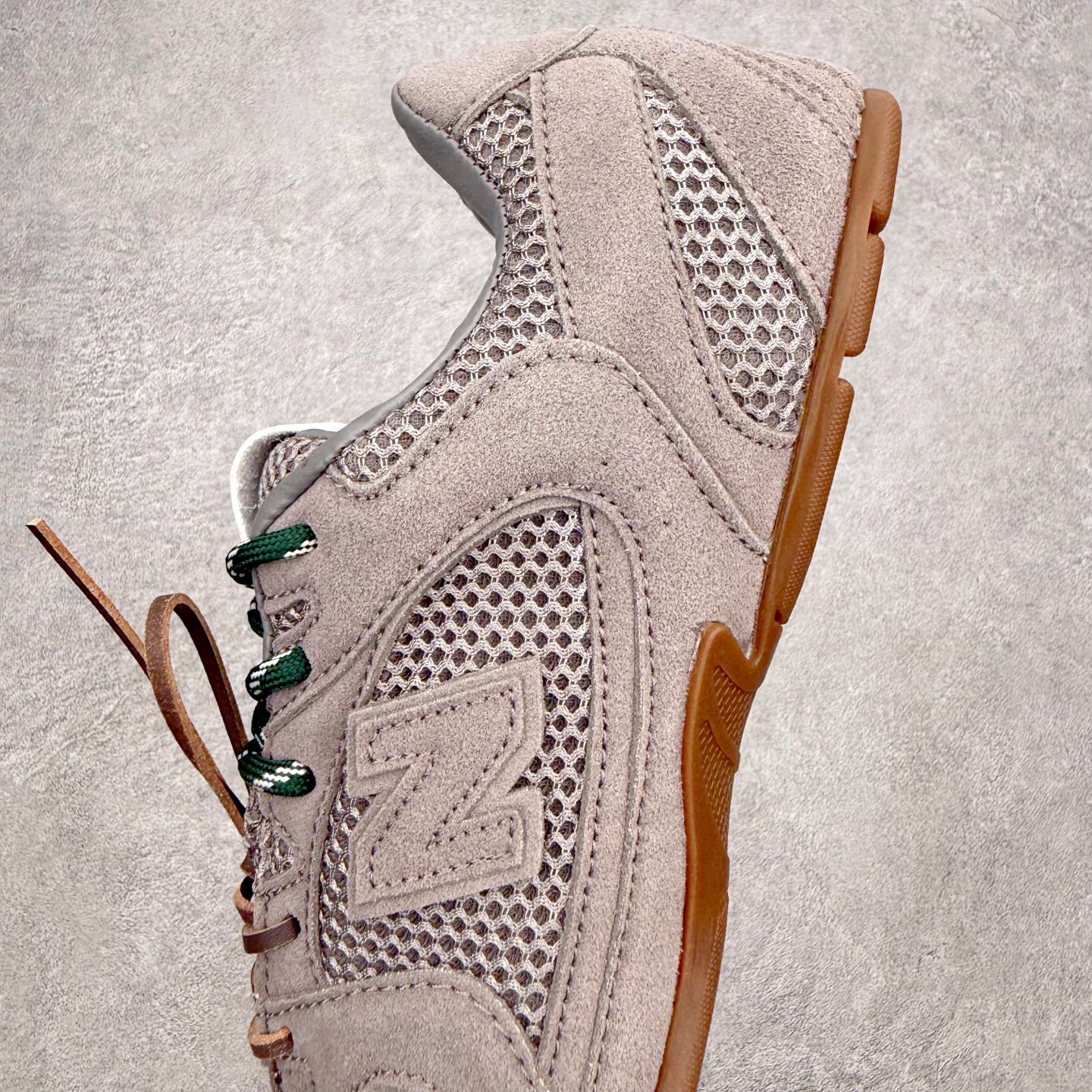 MiuMiu x New Balance NB530 SL 缪缪联名系列低帮经典复古休闲运动鞋 近几年运