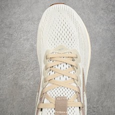 Brooks布鲁克斯 Ghost 幽灵17代马拉松舒适百搭防滑耐磨低帮跑步鞋 Brooks 四大跑鞋之一 Brooks布鲁克斯 Ghost 幽灵17代马拉松舒适百搭防滑耐磨低帮跑步鞋 Brooks 四大跑鞋之一
