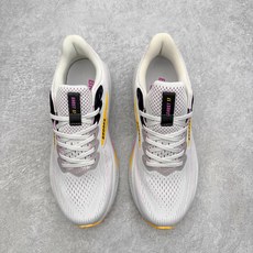 Brooks布鲁克斯 Ghost 幽灵17代马拉松舒适百搭防滑耐磨低帮跑步鞋 Brooks 四大跑鞋之一 Brooks布鲁克斯 Ghost 幽灵17代马拉松舒适百搭防滑耐磨低帮跑步鞋 Brooks 四大跑鞋之一
