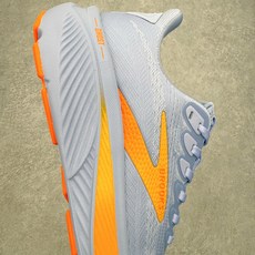 Brooks布鲁克斯 Ghost 幽灵17代马拉松舒适百搭防滑耐磨低帮跑步鞋 Brooks 四大跑鞋之一 Brooks布鲁克斯 Ghost 幽灵17代马拉松舒适百搭防滑耐磨低帮跑步鞋 Brooks 四大跑鞋之一