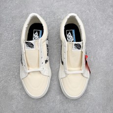 Vans Sk8-Low Reissue Sf 白蛇范斯复古休闲硫化帆布鞋鞋款以SK8-Low鞋身为蓝本 Vans Sk8-Low Reissue Sf 白蛇范斯复古休闲硫化帆布鞋鞋款以SK8-Low鞋身为蓝本
