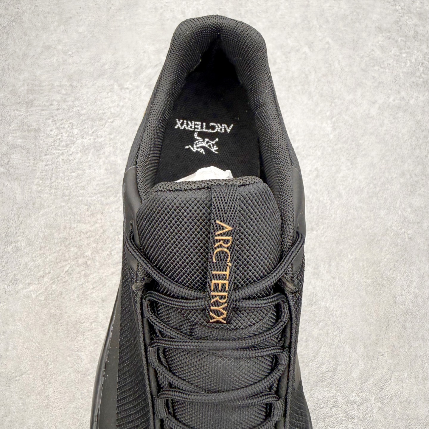 Arcteryx Kopec GTX 始祖鸟户外防水透气低帮徒步登山鞋 Arcteryx中文名始祖鸟，加