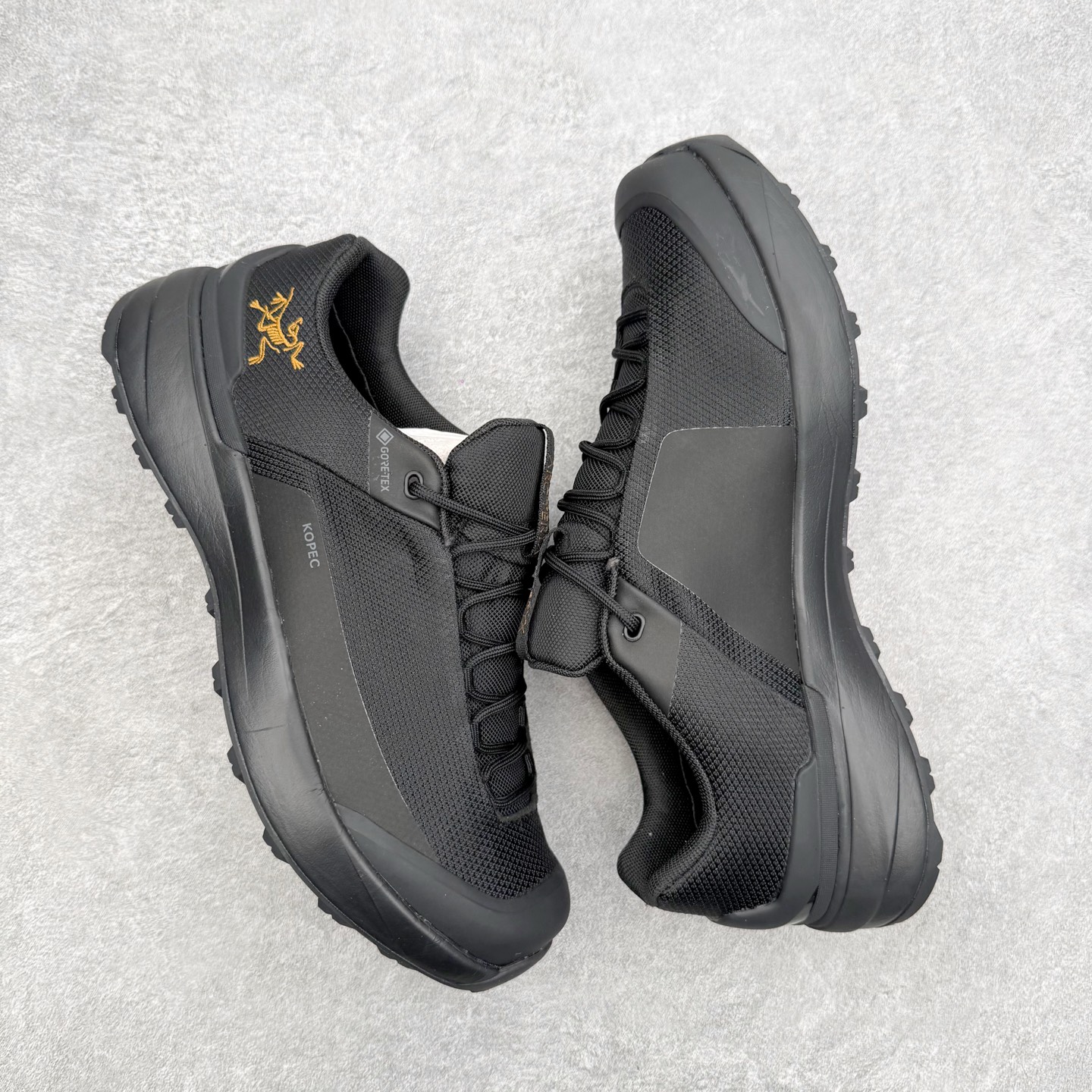 Arcteryx Kopec GTX 始祖鸟户外防水透气低帮徒步登山鞋 Arcteryx中文名始祖鸟，加