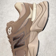 New Balance NB9060 复古运动鞋 新百伦又带来了新鞋型 并且是与芝加哥街头品牌 Joe New Balance NB9060 复古运动鞋 新百伦又带来了新鞋型 并且是与芝加哥街头品牌 Joe