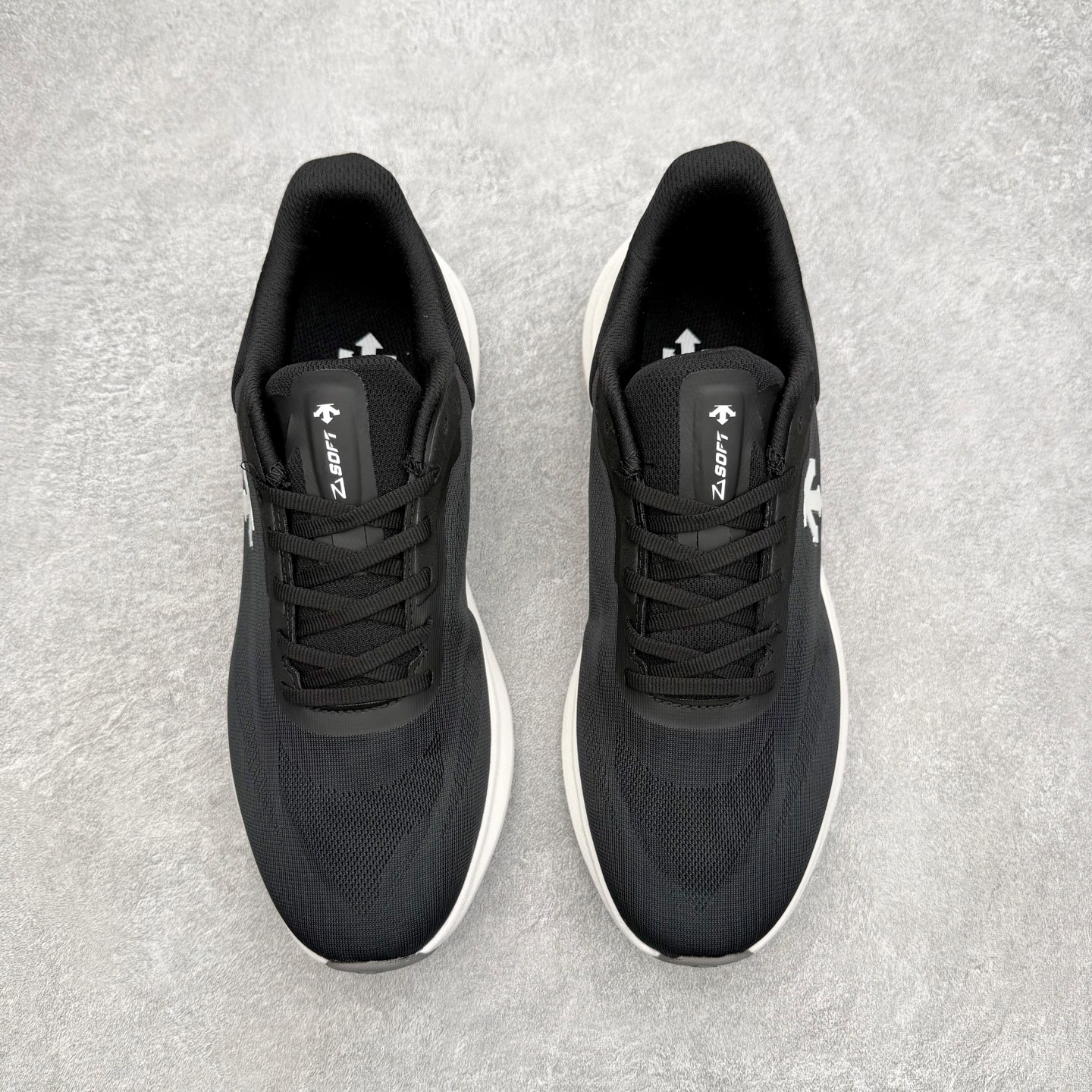 迪桑特DESCENTE Run Step Z-FOAM缓震 轻盈舒适柔软透气 低帮 休闲城市通勤 跑步鞋