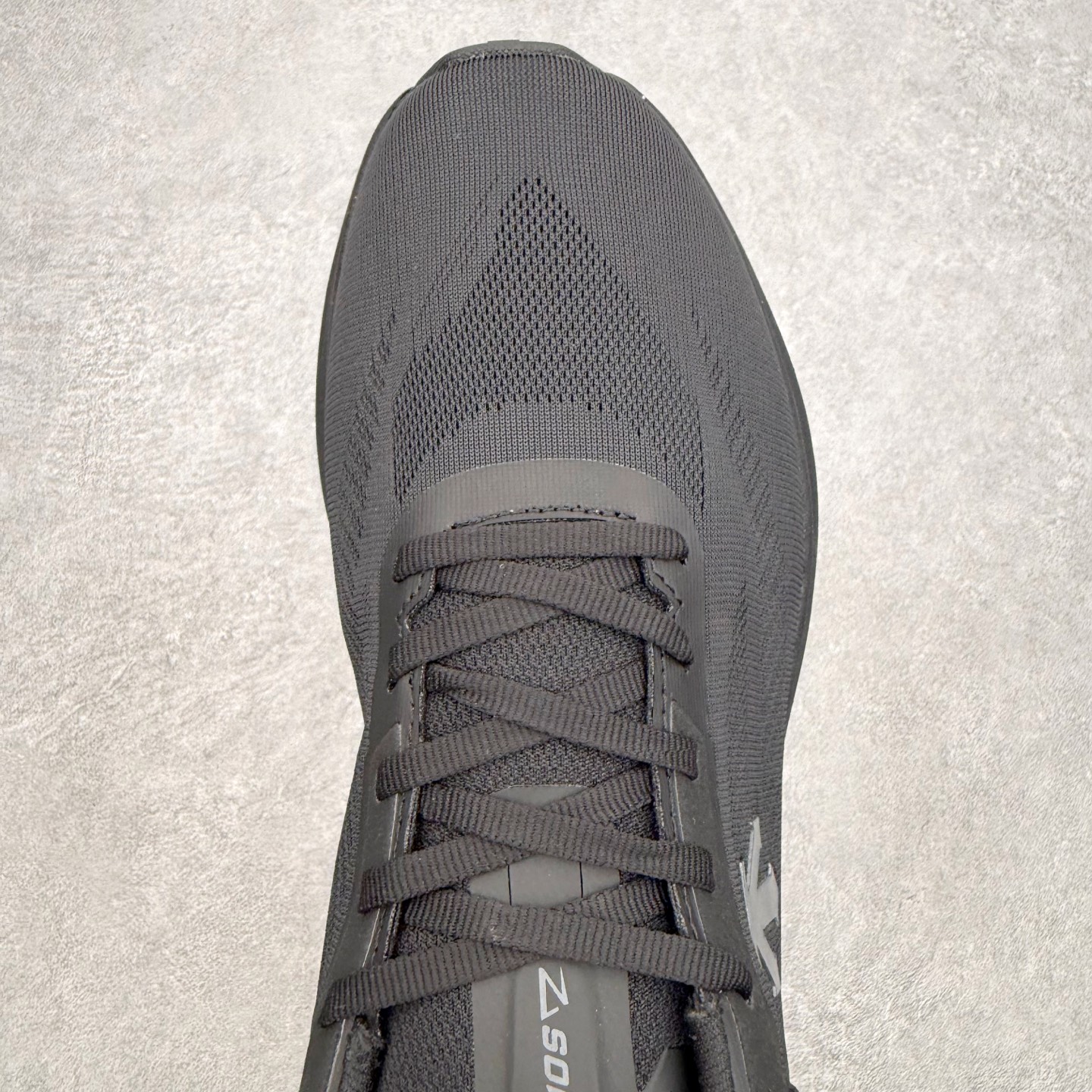 迪桑特DESCENTE Run Step Z-FOAM缓震 轻盈舒适柔软透气 低帮 休闲城市通勤 跑步鞋