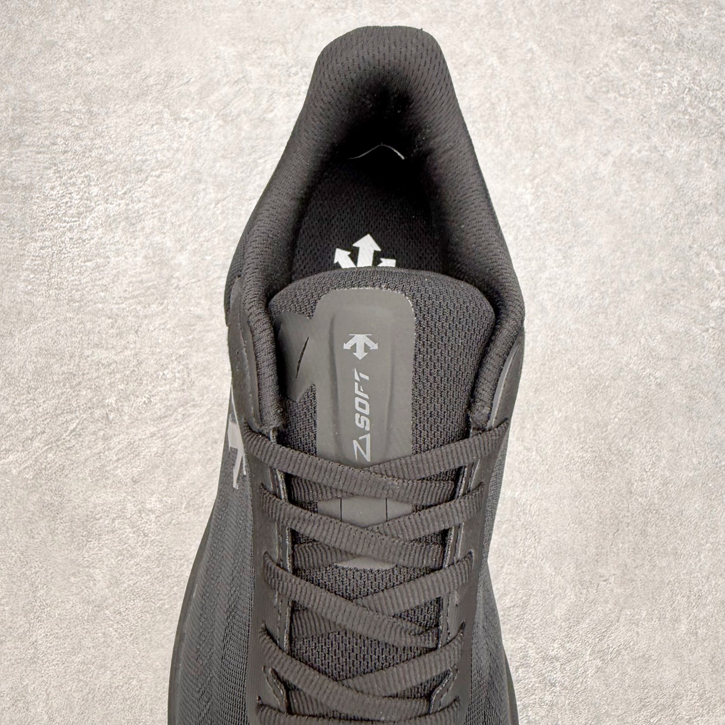 迪桑特DESCENTE Run Step Z-FOAM缓震 轻盈舒适柔软透气 低帮 休闲城市通勤 跑步鞋