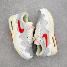NK Air Max 1 初代复古气垫慢跑鞋 由Tinker Hatfeld和Mark Parker在1 NK Air Max 1 初代复古气垫慢跑鞋 由Tinker Hatfeld和Mark Parker在1