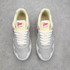 NK Air Max 1 初代复古气垫慢跑鞋 由Tinker Hatfeld和Mark Parker在1 NK Air Max 1 初代复古气垫慢跑鞋 由Tinker Hatfeld和Mark Parker在1