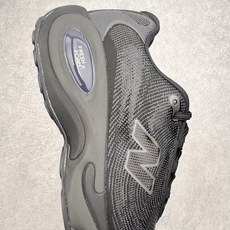 New Balance NB AC Runner 舒适贴合支撑跑步鞋 New Balance公司于190 New Balance NB AC Runner 舒适贴合支撑跑步鞋 New Balance公司于190