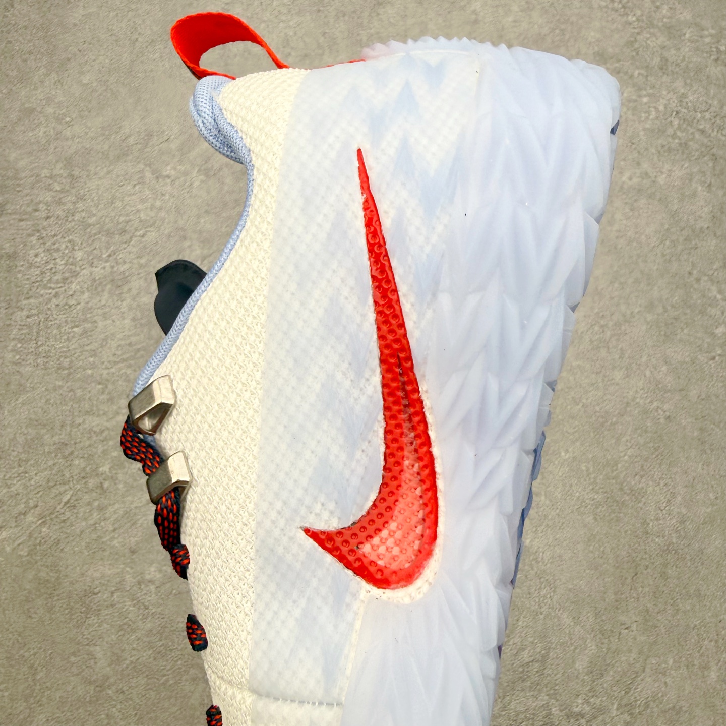 NK S.T. Charge EP 舒适贴合支撑抓地篮球鞋 实拍调校N版已经零色差零失真 百分百还原实物