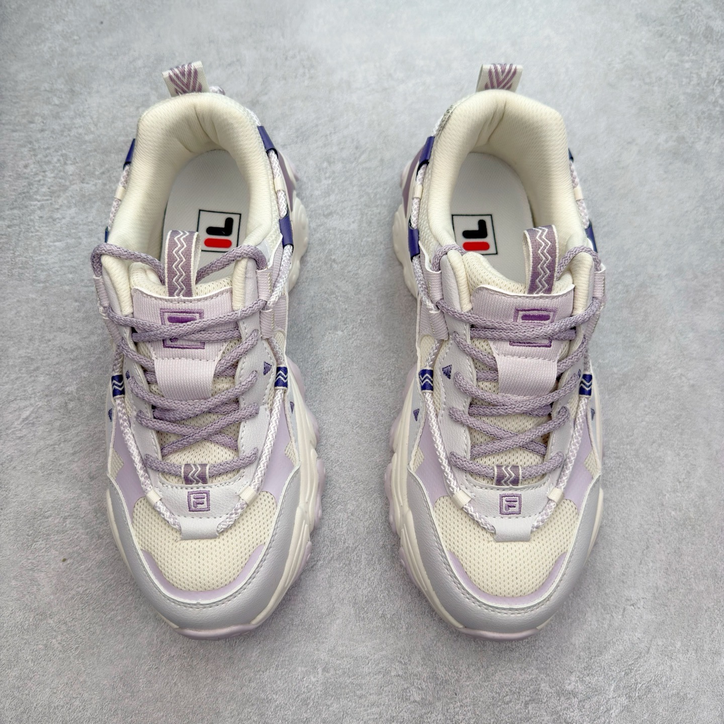 FILA FLUID 5 斐乐猫爪五代百搭低帮复古老爹风潮流休闲运动慢跑鞋 自老爹鞋开始流行于街头 FI