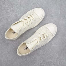 Converse Chuck 1970s SEASONAL匡威立体碎花肌理 奶油米白休闲鞋采用经典70s Converse Chuck 1970s SEASONAL匡威立体碎花肌理 奶油米白休闲鞋采用经典70s