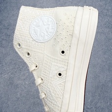 Converse Chuck 1970s SEASONAL匡威立体碎花肌理 奶油米白休闲鞋采用经典70s Converse Chuck 1970s SEASONAL匡威立体碎花肌理 奶油米白休闲鞋采用经典70s