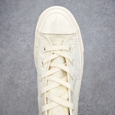 Converse Chuck 1970s SEASONAL匡威立体碎花肌理 奶油米白休闲鞋采用经典70s Converse Chuck 1970s SEASONAL匡威立体碎花肌理 奶油米白休闲鞋采用经典70s