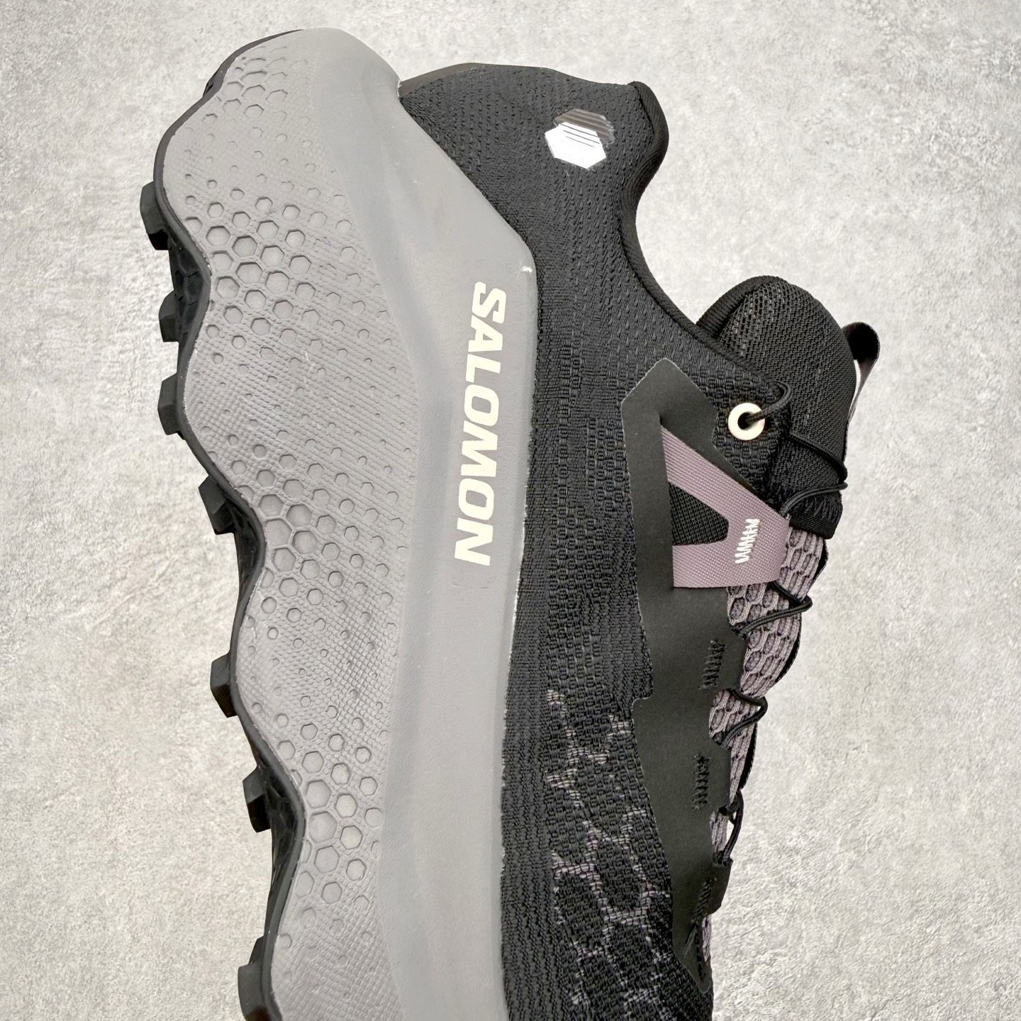SALOMON萨洛蒙 ULTRA GLIDE 4 减震轻便透气舒适全地形 越野跑鞋 SALOMON诞生于